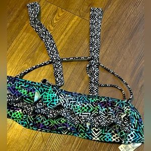 Multi color bandeau top